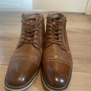 Mens  Cole Haan  Boot Size 10 .